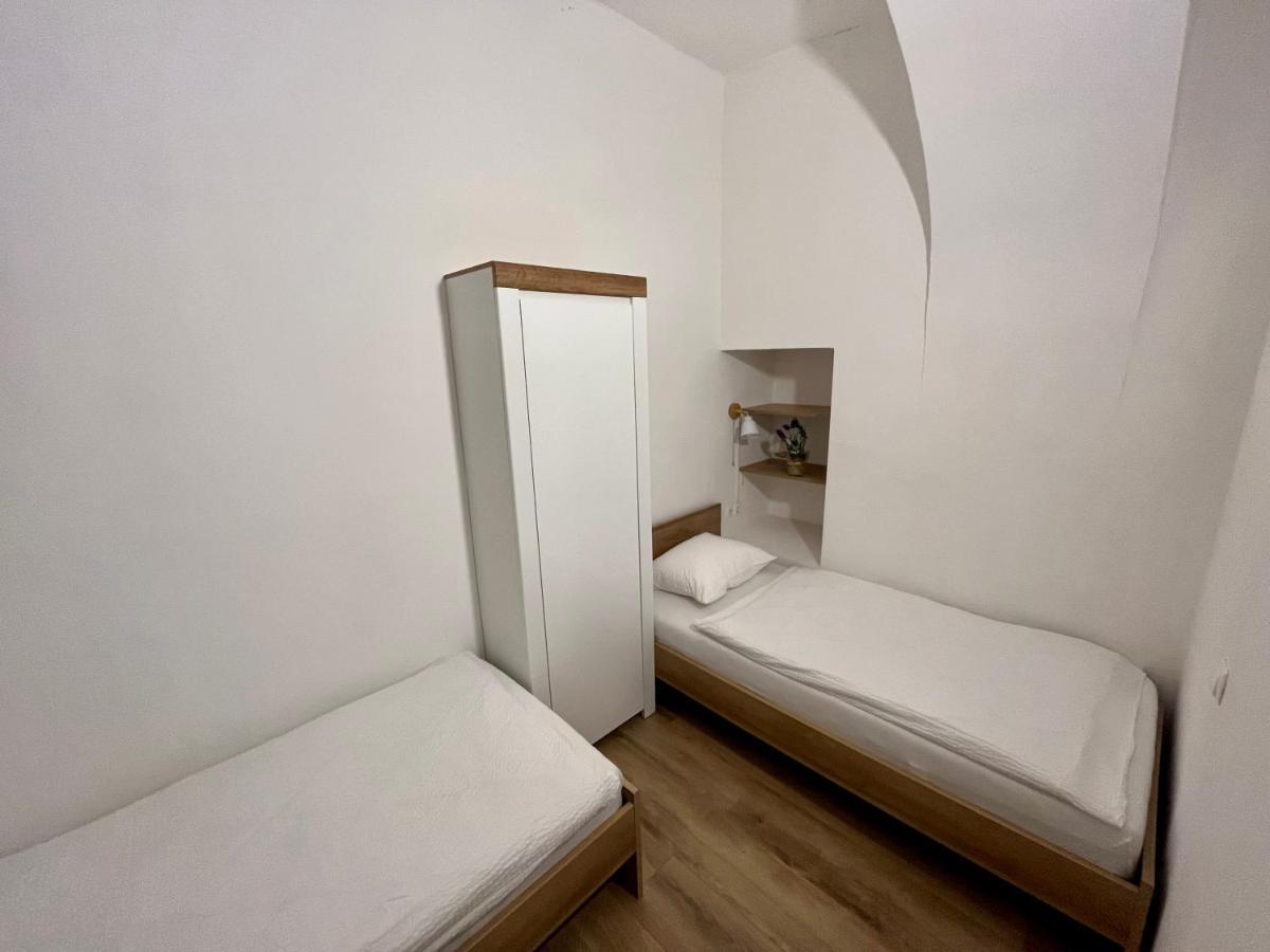 Apartment Tisa, Любляна Екстер'єр фото