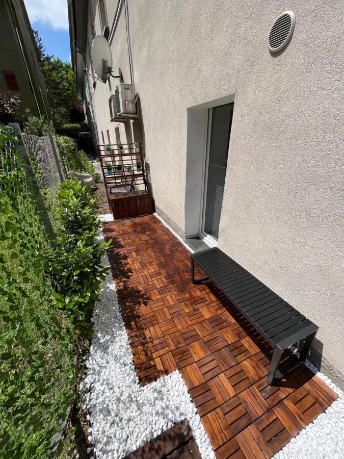 Apartment Tisa, Любляна Екстер'єр фото